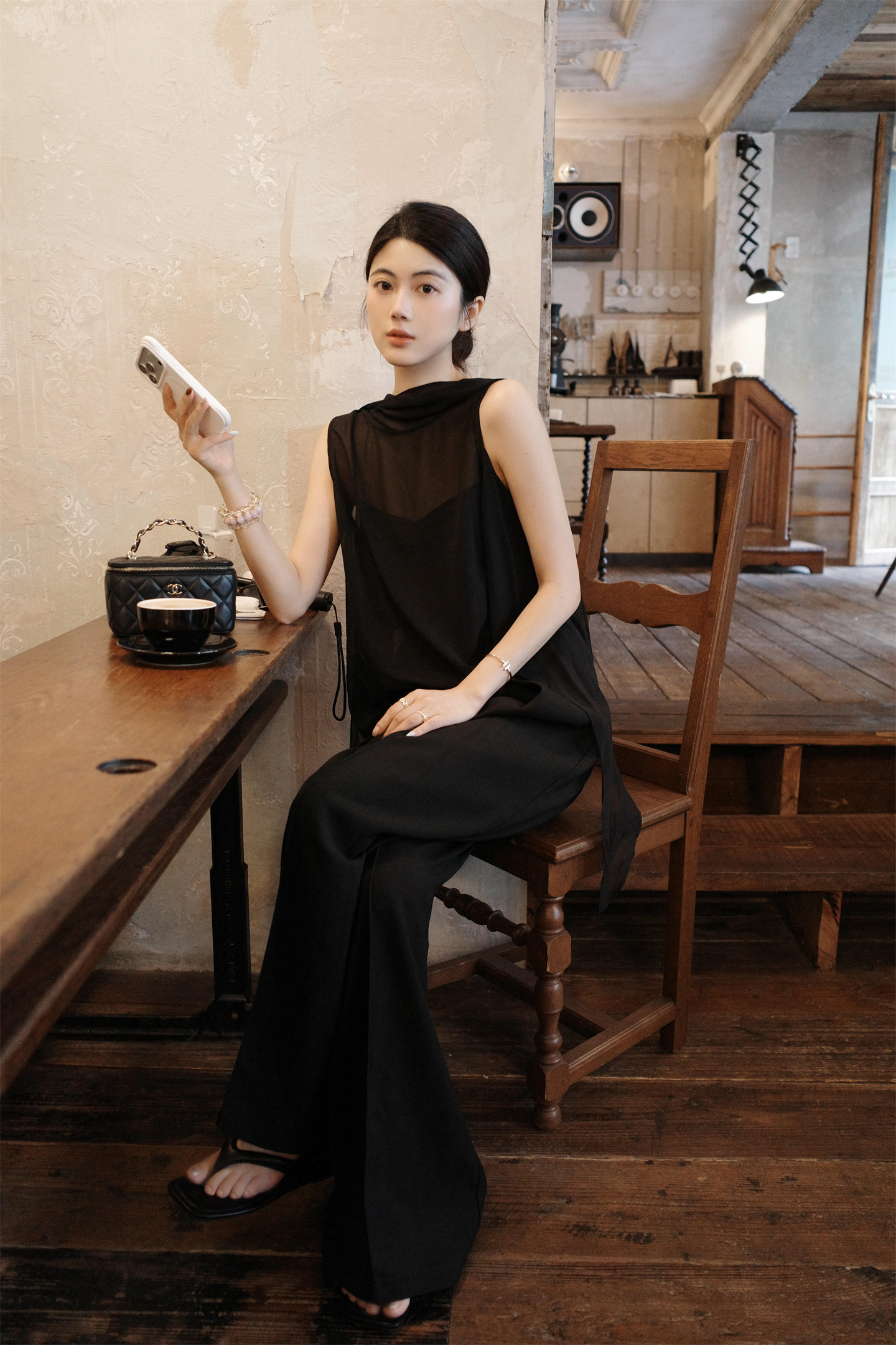 French Hepburn Style Sleeveless Chiffon Shirt and Straight Pants Set - Style c82e9e - Image 2