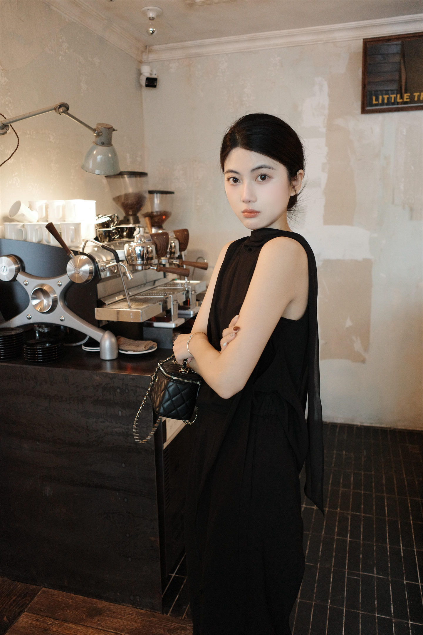 French Hepburn Style Sleeveless Chiffon Shirt and Straight Pants Set - Style c82e9e - Image 3