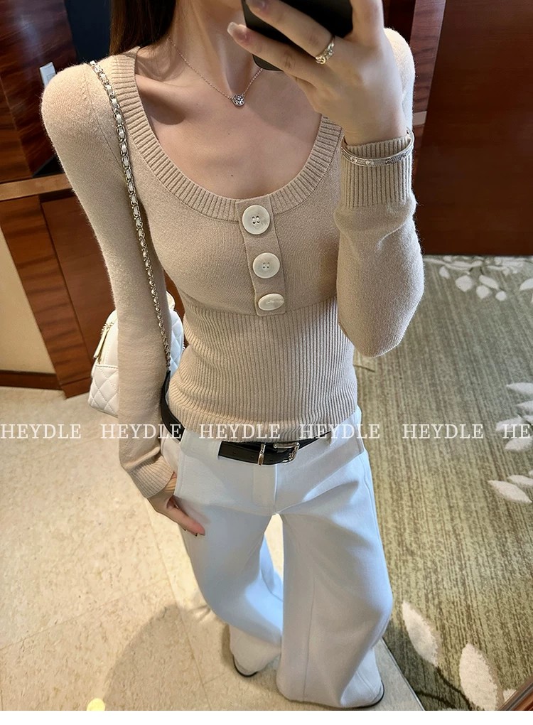 Button-Design U-Neck Knit Sweater Short Slim Fit Pullover Base Layer - Image 2