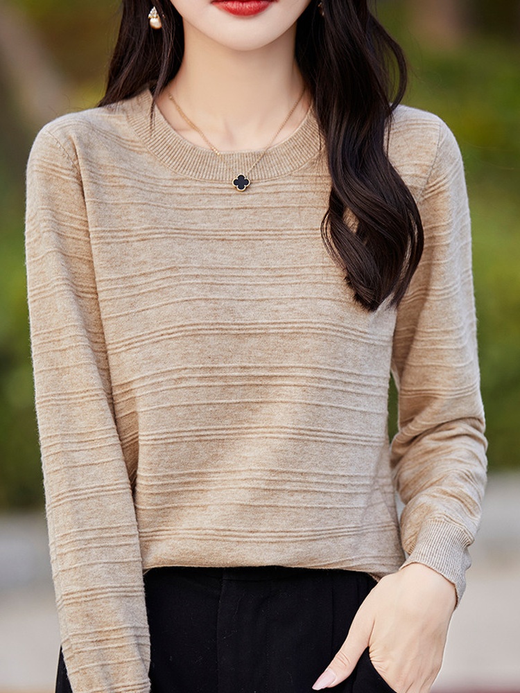 Women's Solid Knit Sweater V-Neck Loose Warm Pullover - Image 4