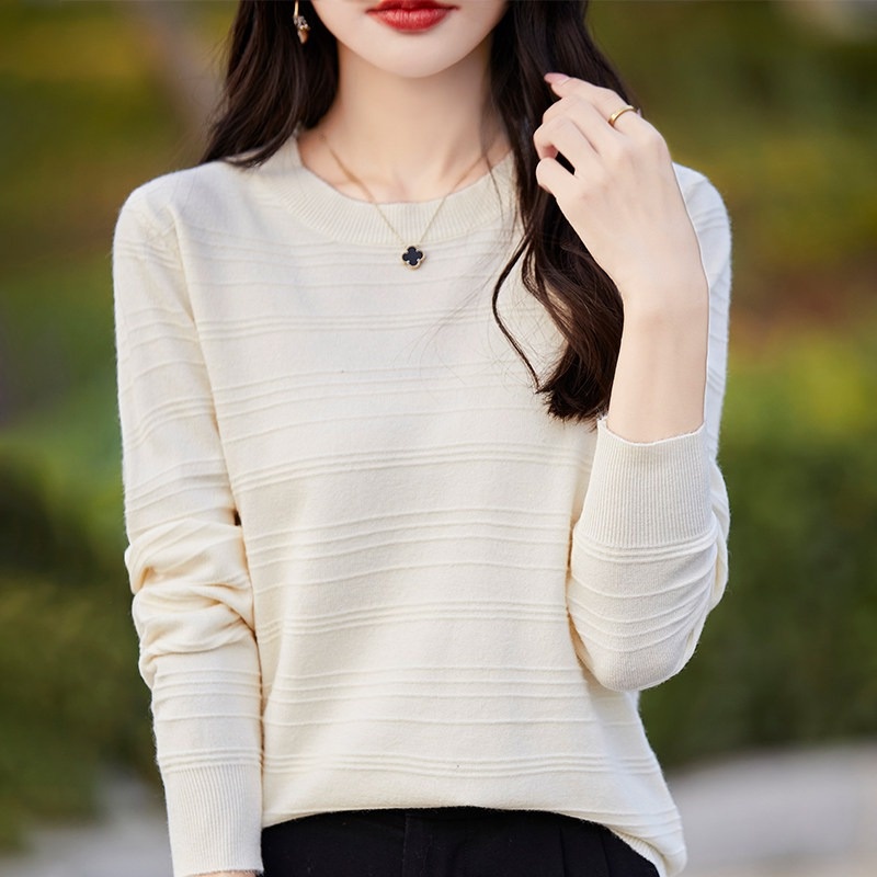 Women's Solid Knit Sweater V-Neck Loose Warm Pullover - Image 5